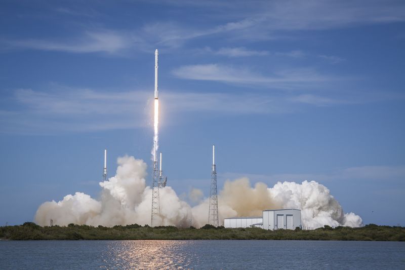 SpaceX's Falcon 9 rocket during launch. (SpaceX)